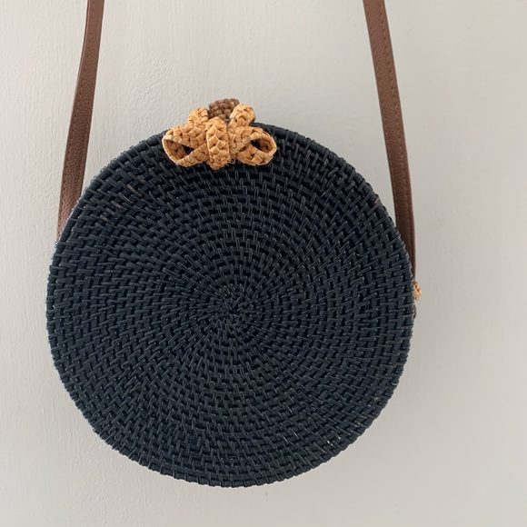 Black Straw Hardshell Bag - Picture 2 of 5